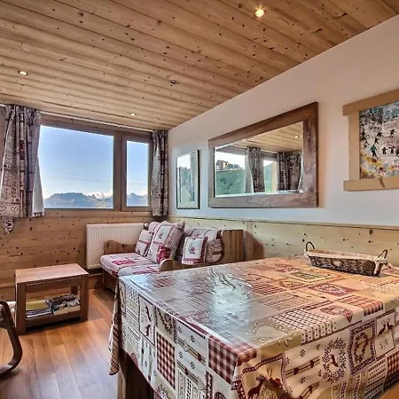 Renove Pour 4 Pers. Avec Acces Direct Aux Pistes A Plagne Centre - Fr-1-455-77 *