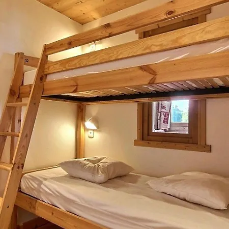 Apartment Renove Pour 4 Pers. Avec Acces Direct Aux Pistes A Plagne Centre - Fr-1-455-77 La Plagne
